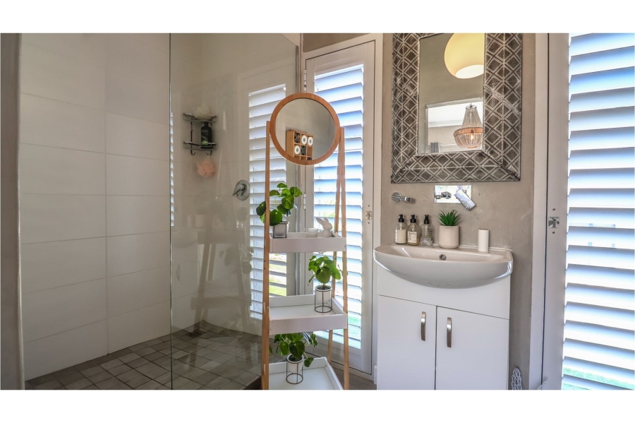 5 Bedroom Property for Sale in Num Num Cape Estate Western Cape